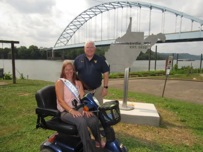 Morrisey Helps Dedicate New Moundsville Steel Sign At Riverfront Park